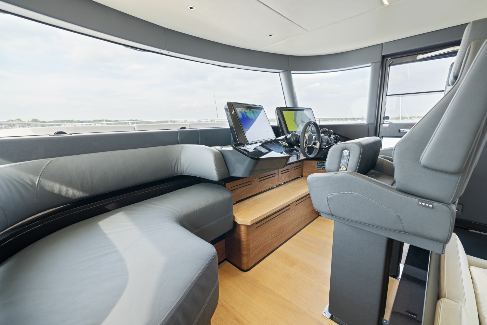 2024 Absolute Navetta 64 - Image 57