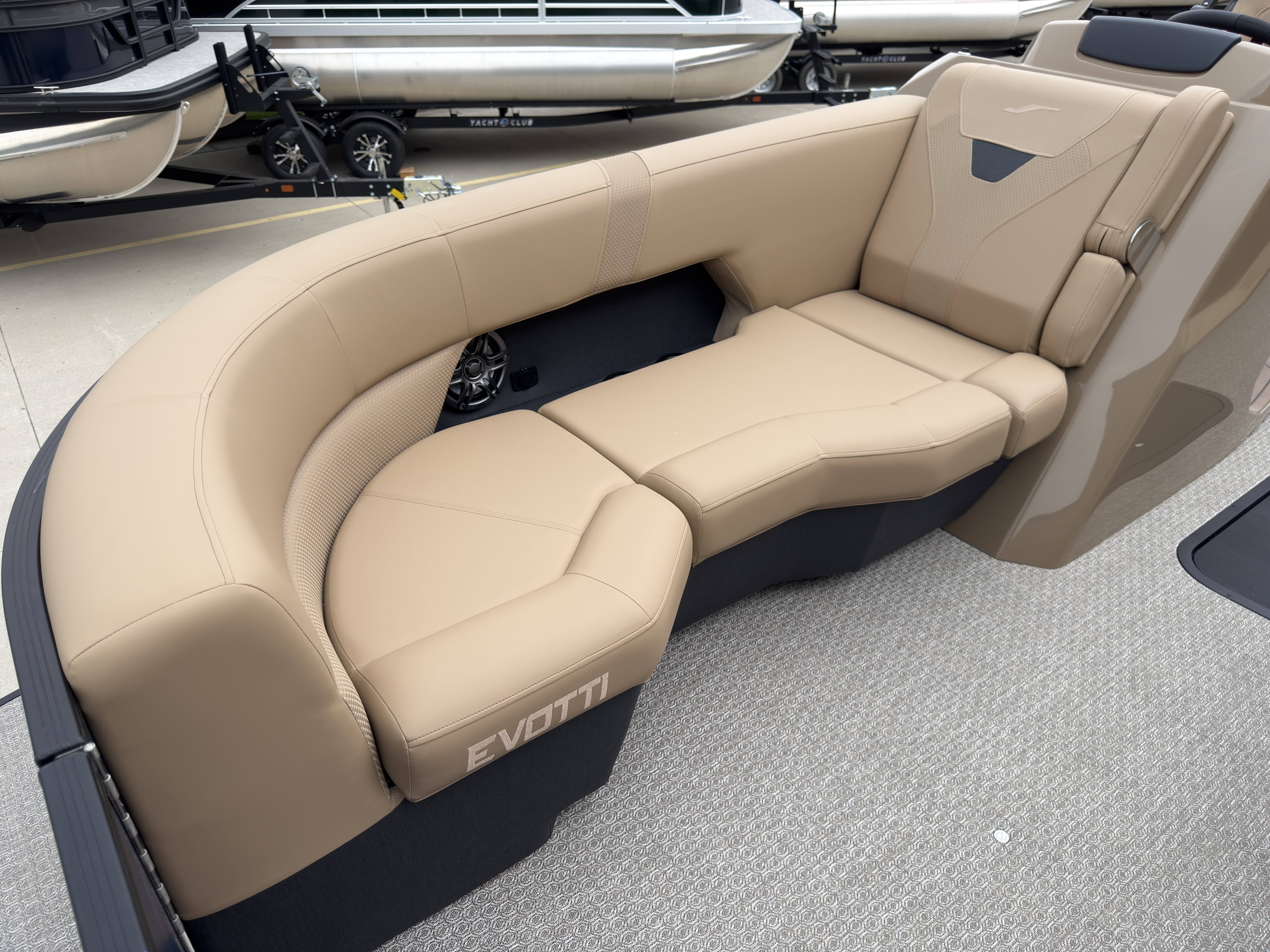 2027 Evotti 523QL - Image 15