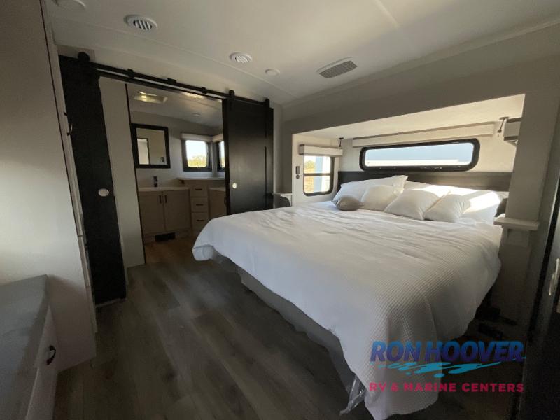 2026 JAYCO NORTHPOINT 382FLRB - Image 37