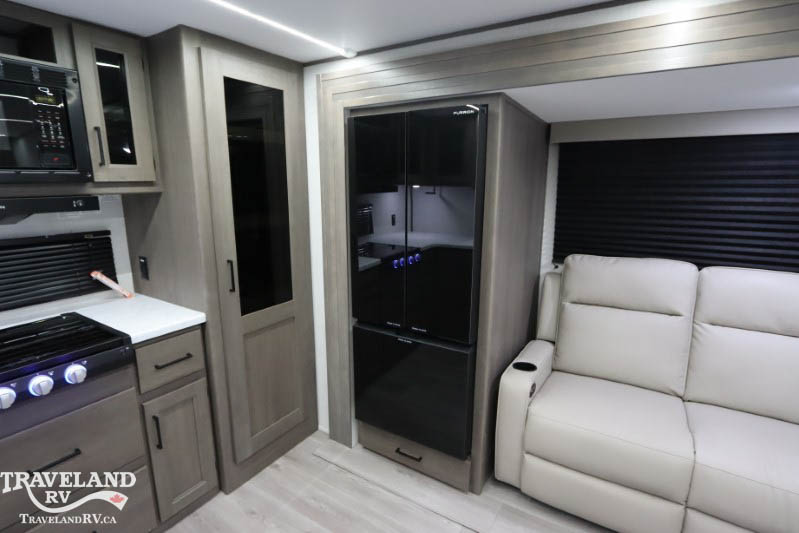 2025 Grand Design Transcend 315RKT - Image 19