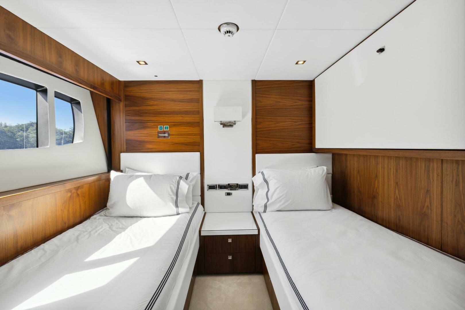 2011 Sunseeker 34M - Image 28