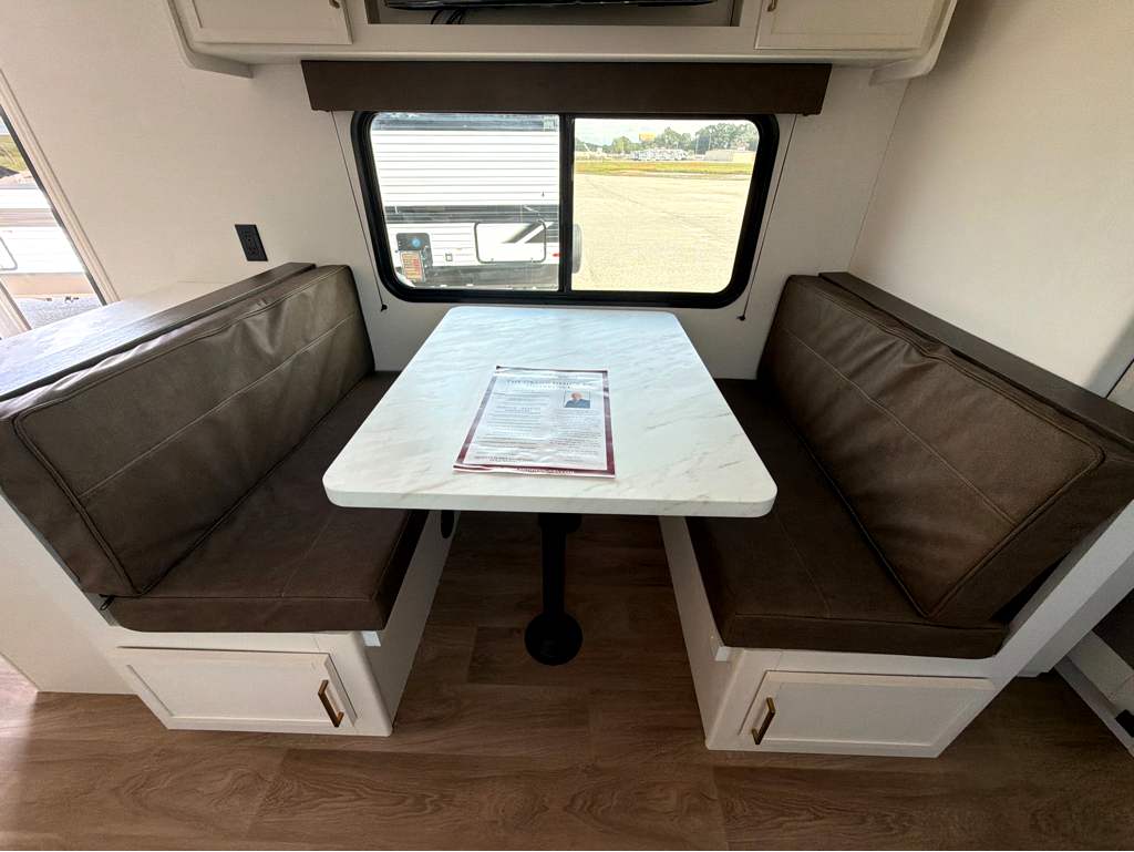2027 GRAND DESIGN TRANSCEND 295QBT - Image 23