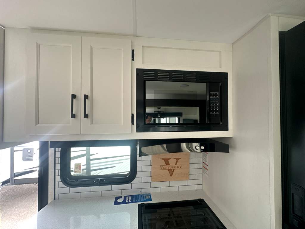 2026 VENTURE RV SPORTTREK 343VBH - Image 20