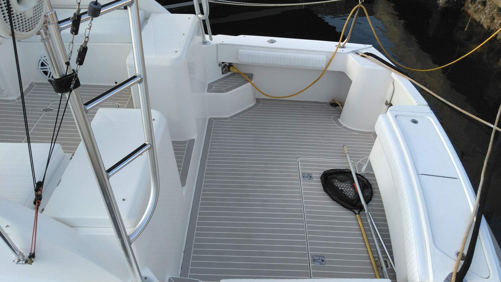 2007 Luhrs 31 Open - Image 5