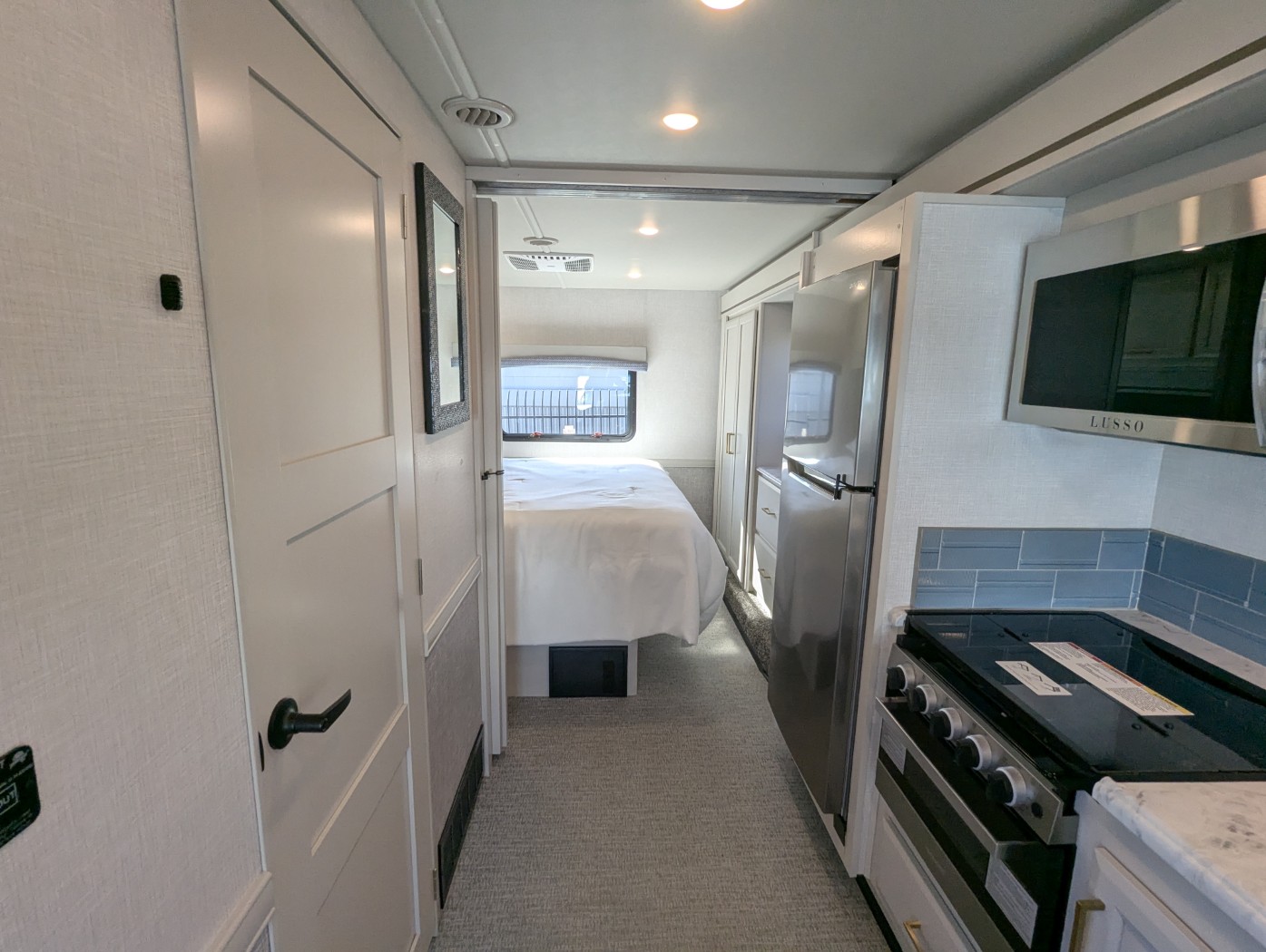 2026 Fleetwood Flair 29M - Image 22