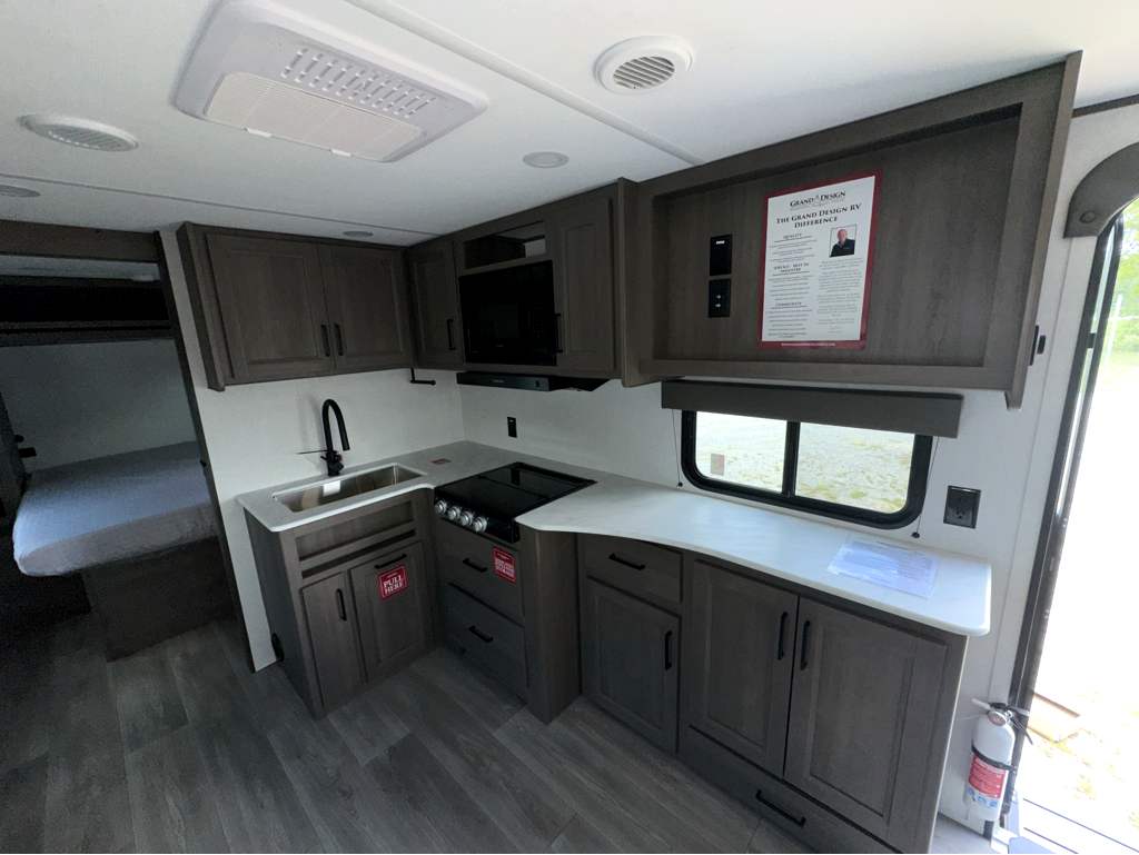 2026 GRAND DESIGN TRANSCEND 22RBX - Image 10