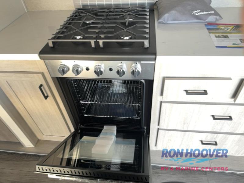 2025 COACHMEN CATALINA 42CONDO - Image 13