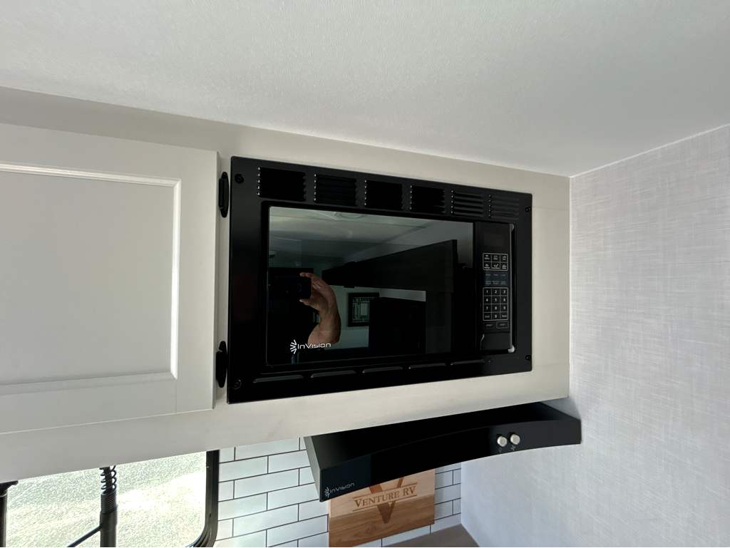 2026 VENTURE RV SPORTTREK STINGER 181VRK - Image 21