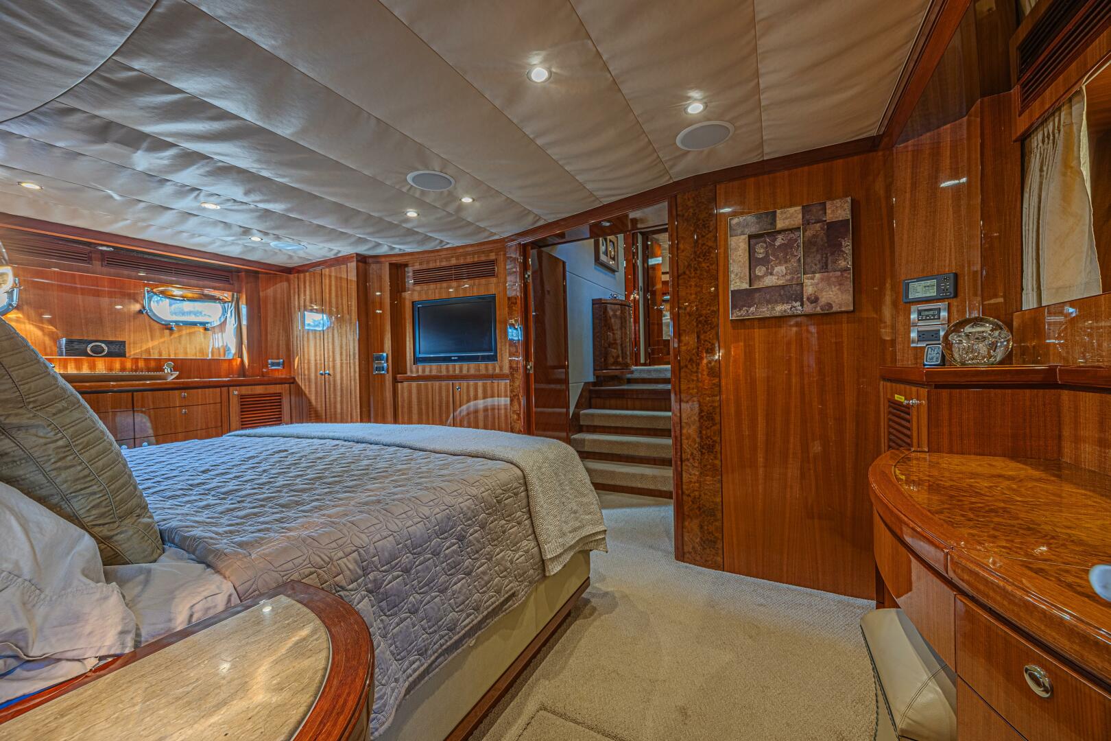 2010 Ocean Alexander 74 Motoryacht - Image 52