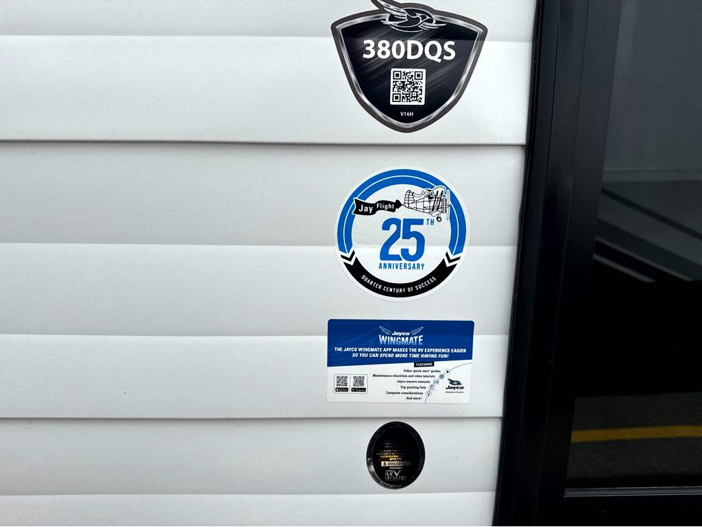 2027 JAYCO JAY FLIGHT 380DQS - Image 6