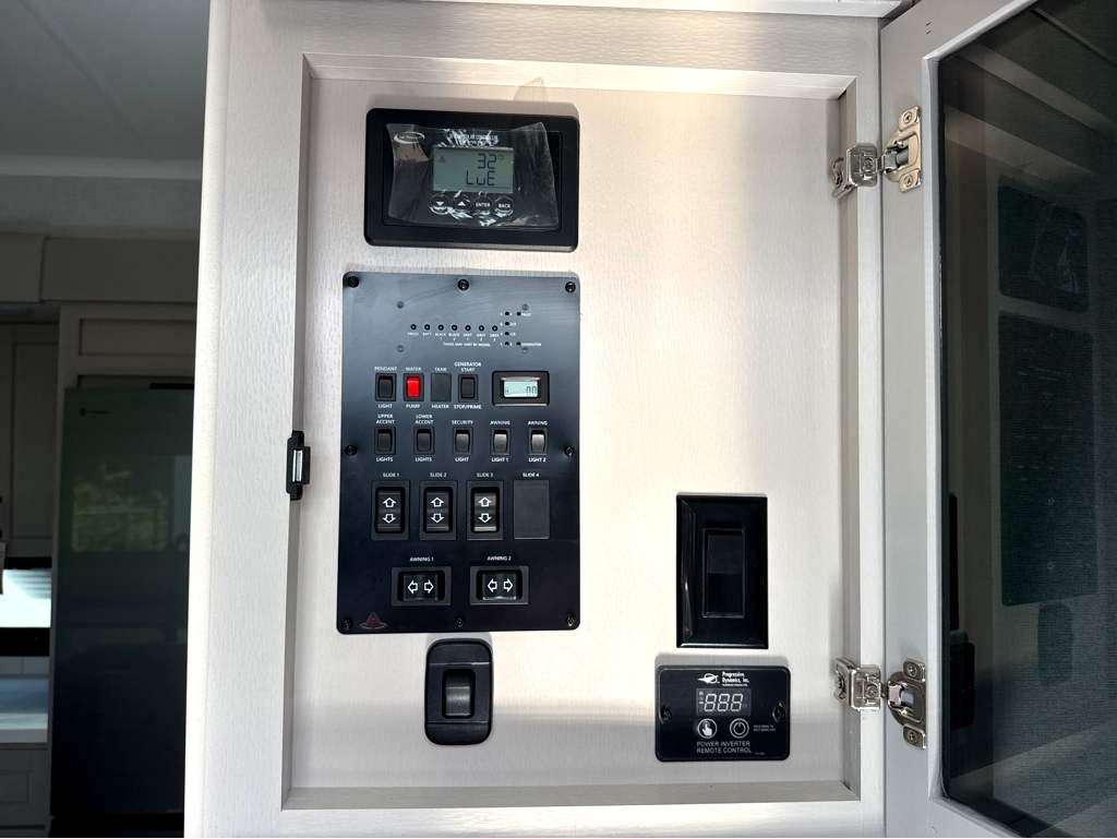 2027 JAYCO NORTH POINT 381CKRE - Image 7