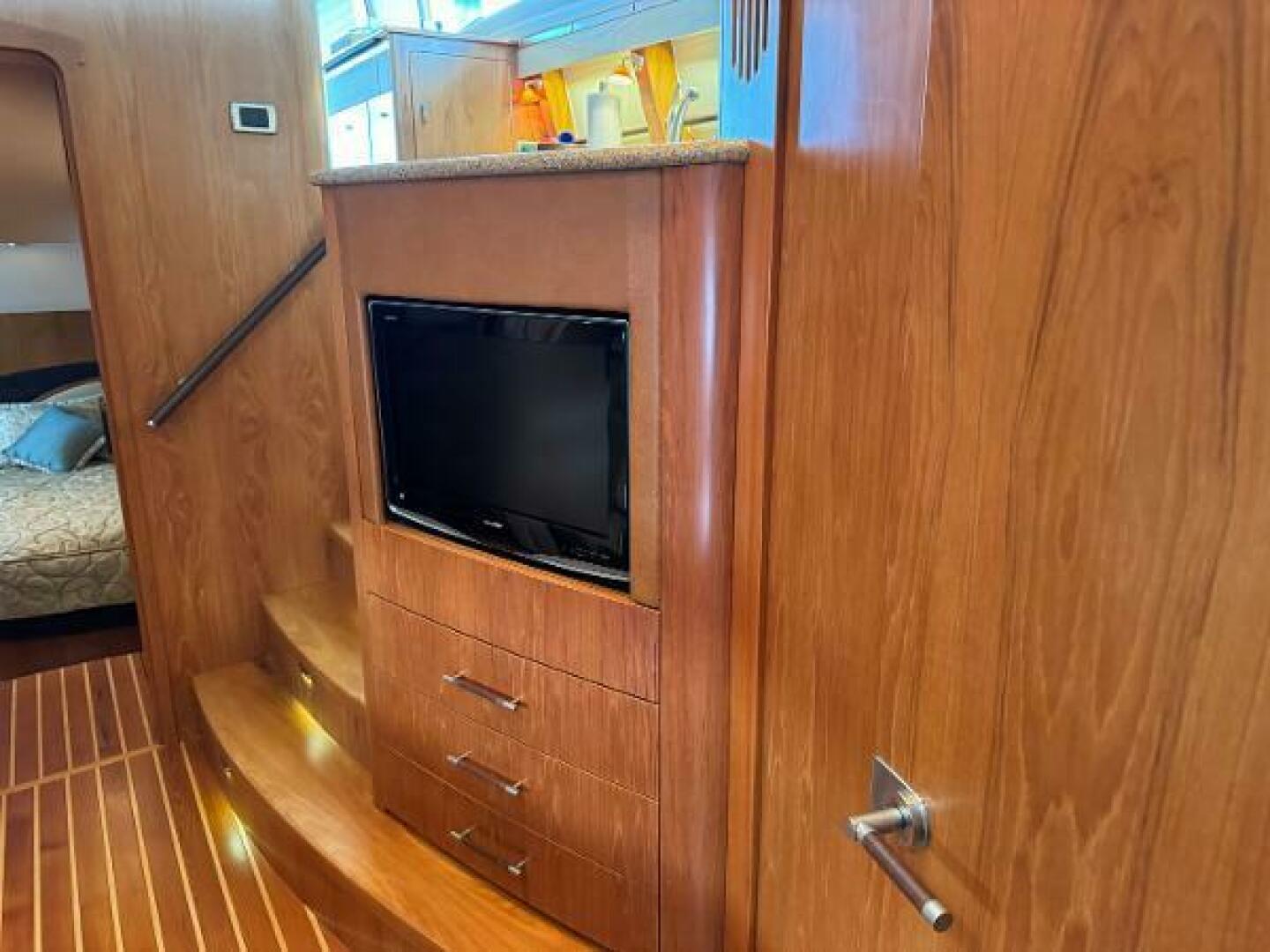 2010 Tiara Yachts 5800 Sovran - Image 60