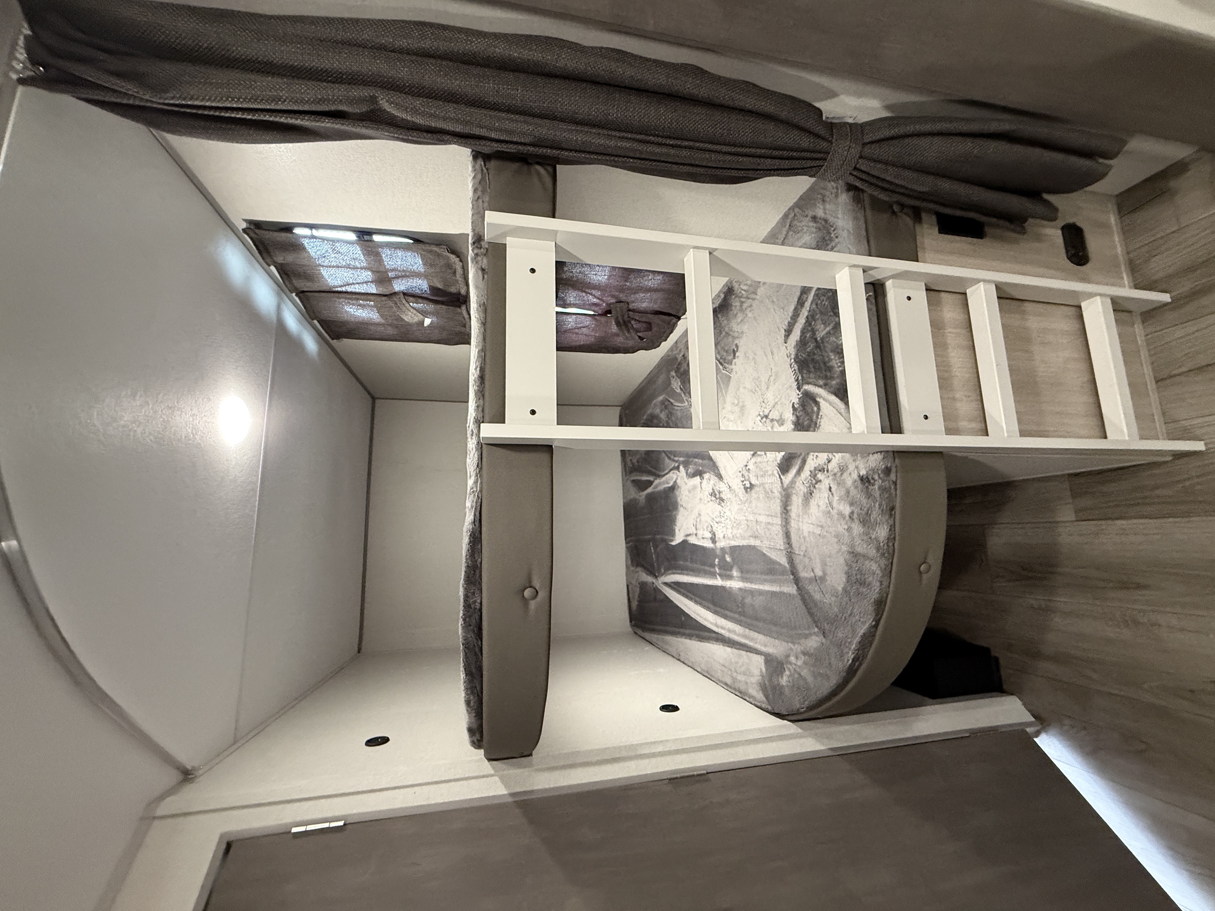 2026 Coachmen CATALINA LEGACY EDITION 273DBHCKLE - Image 15
