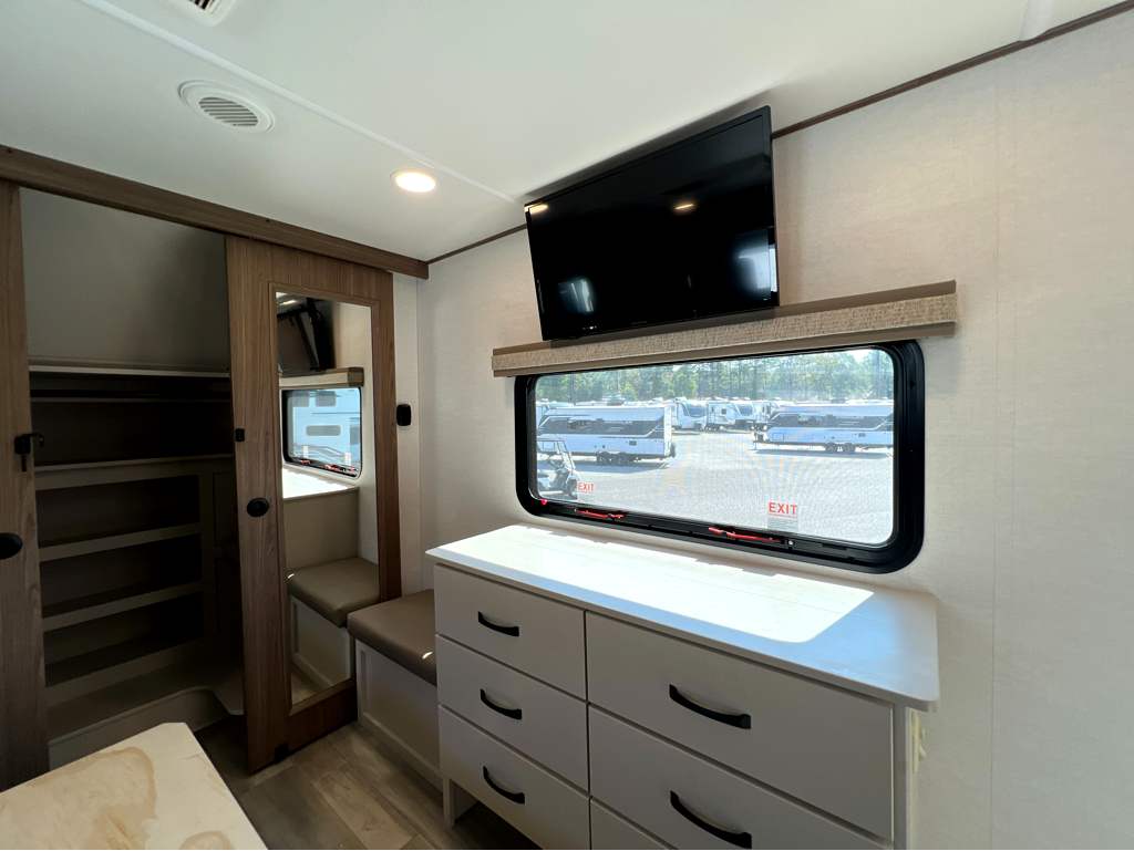 2024 Alliance RV PARADIGM 375RD - Image 23