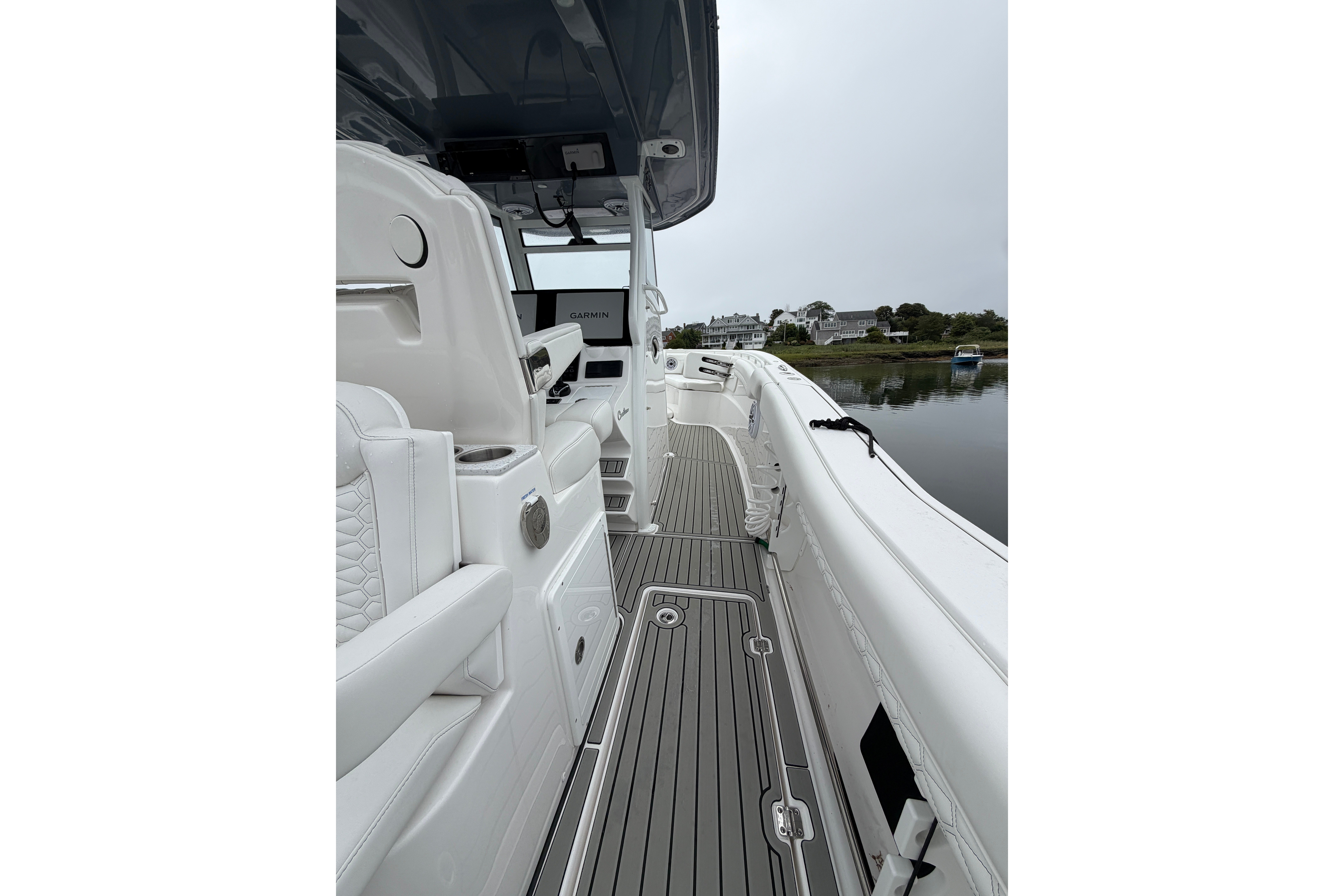 2026 Tidewater 320 CC Adventure - Image 35