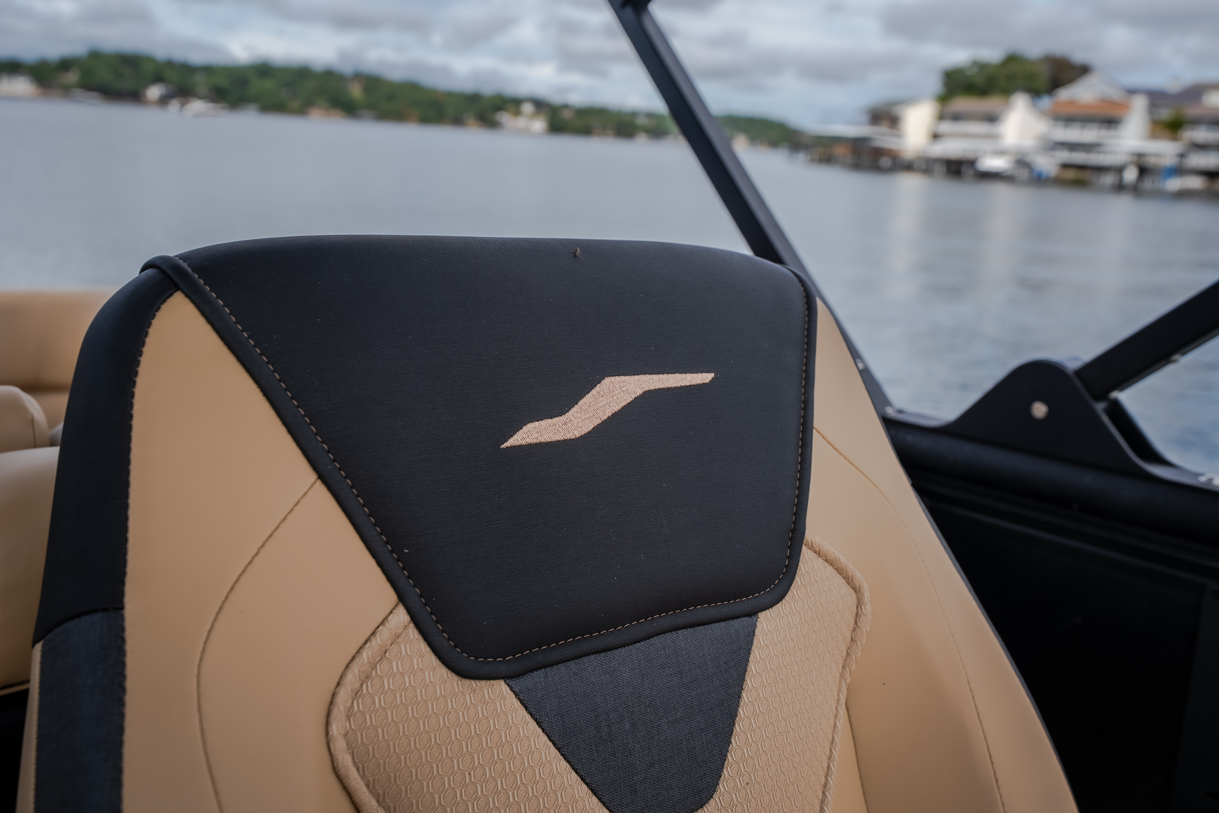 2026 Evotti 525 Quad Lounge - Image 36