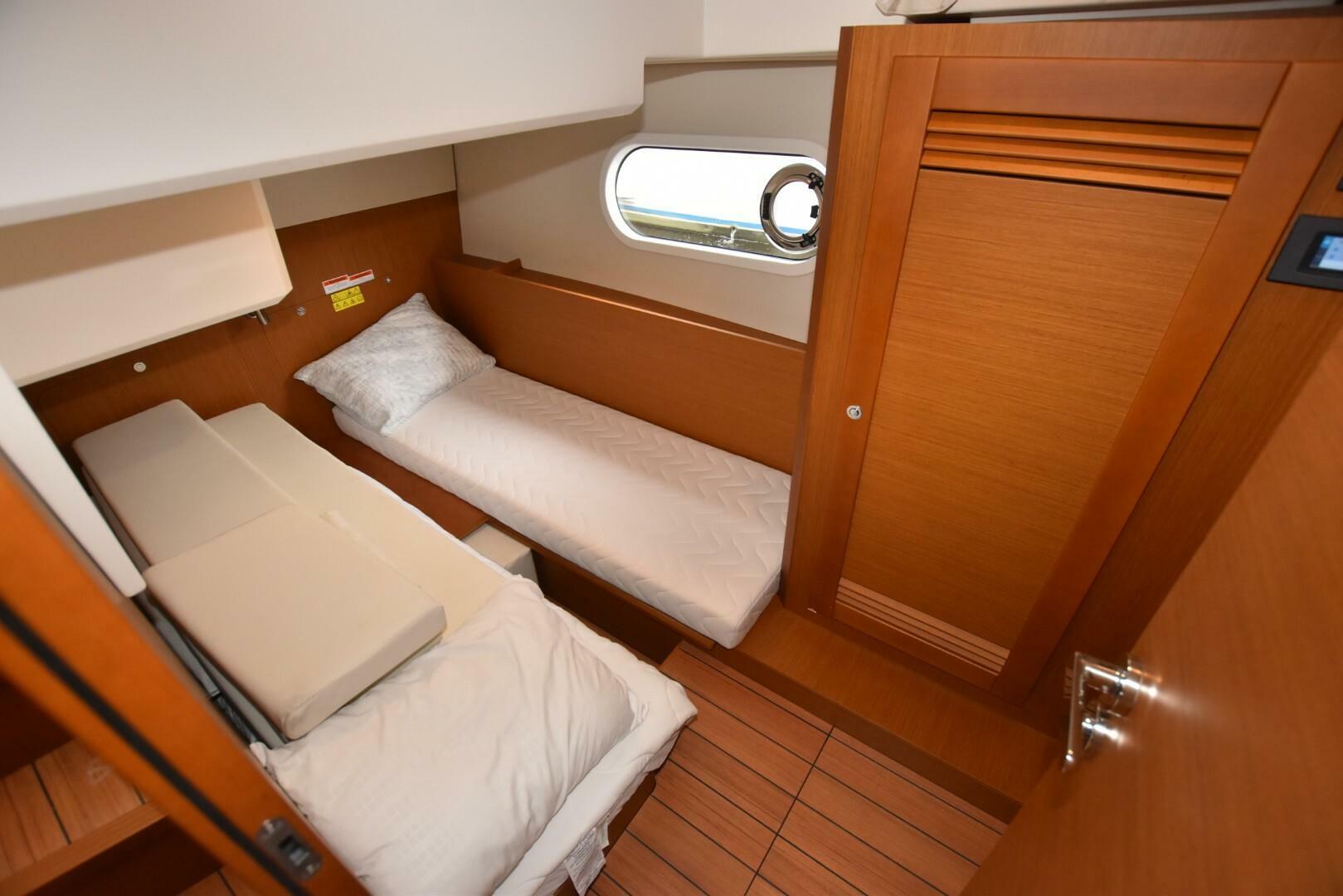 2023 Beneteau Swift Trawler 41 Fly - Image 8
