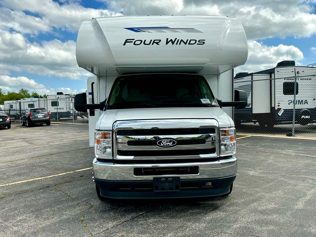 2026 THOR MOTORCOACH 28Z - Image 3