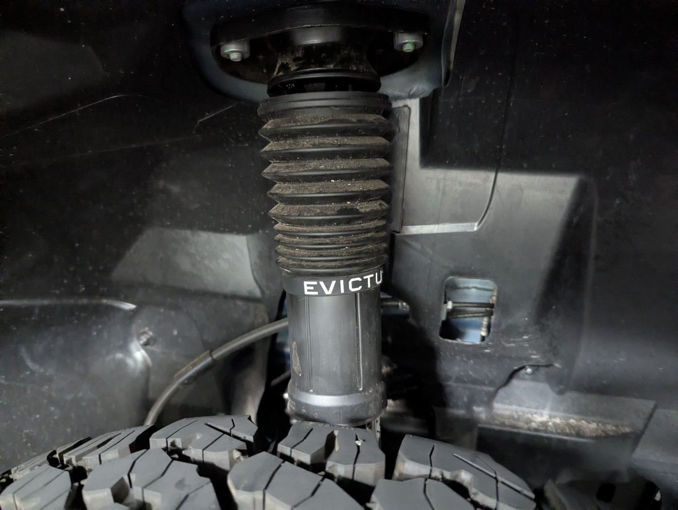 2027 Storyteller Overland Dark Mode XO - Image 13