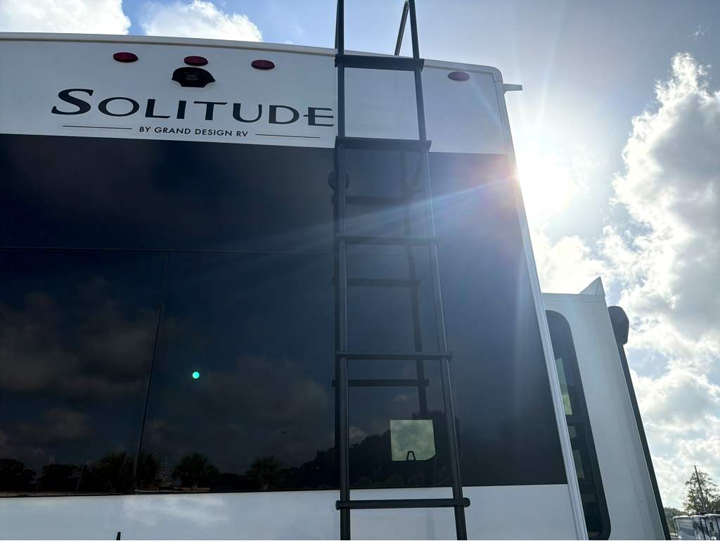 2027 GRAND DESIGN SOLITUDE 310GK - Image 7