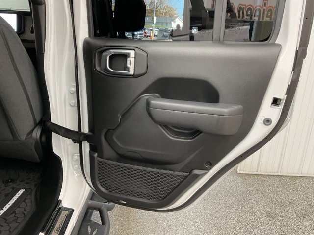 2025 Jeep Gladiator Sport S 4x4 - Image 22