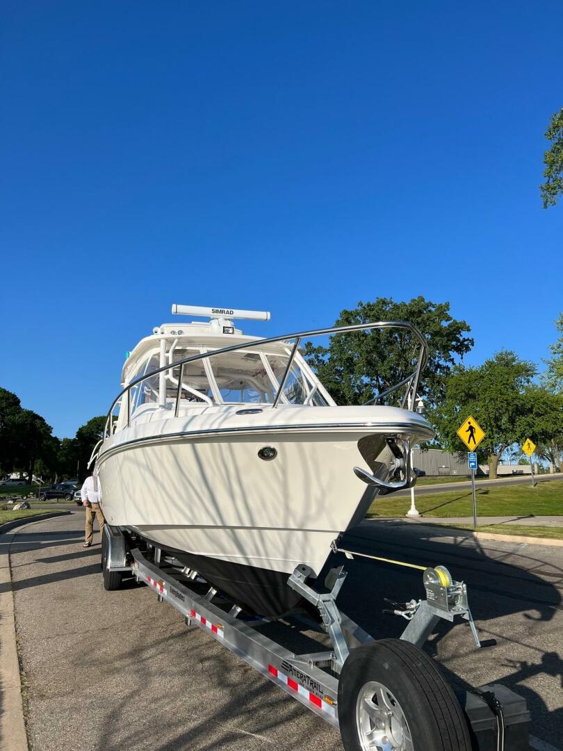2012 Everglades 350 LX - Image 13