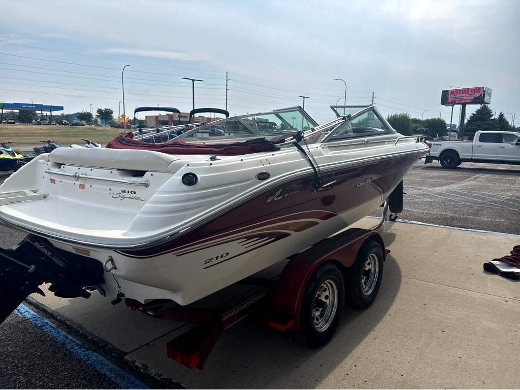 1996 Sea Ray 210 Signature - Image 6