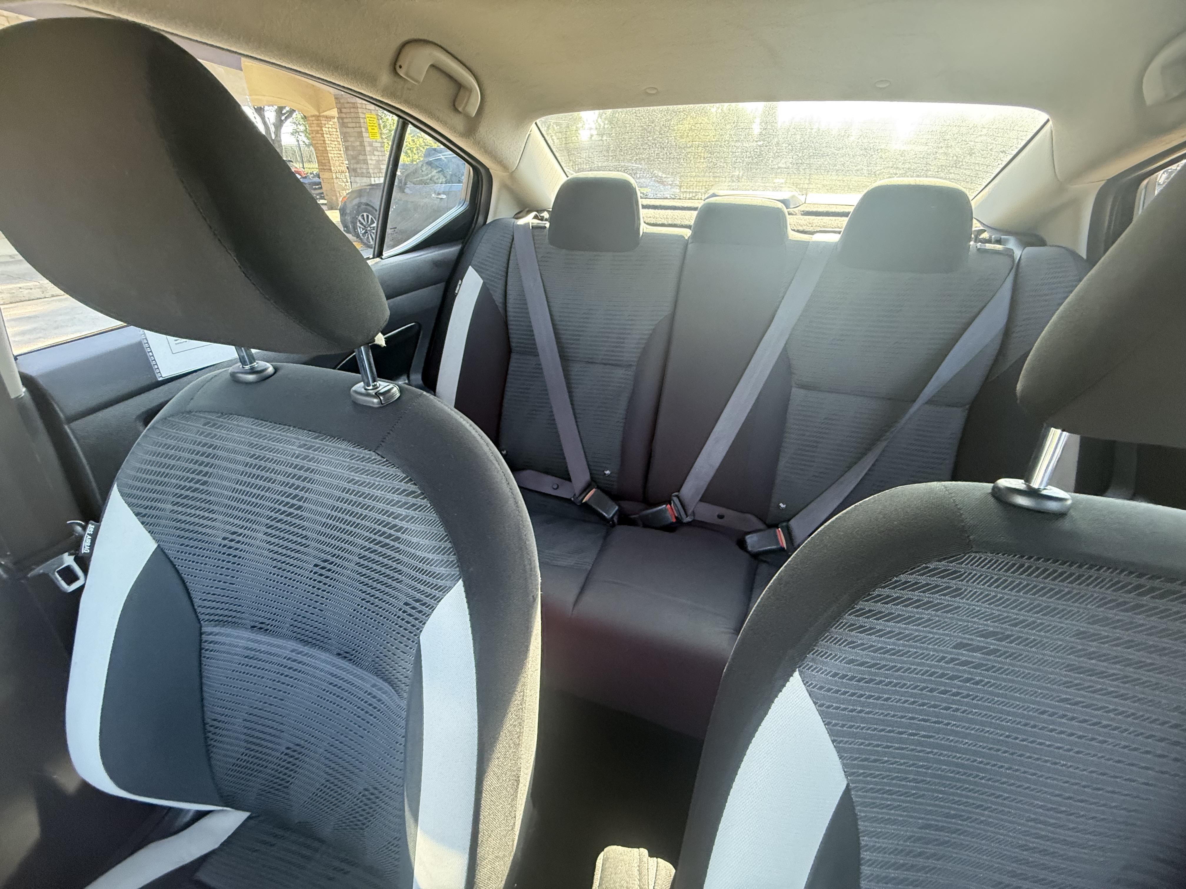 2020 Nissan VERSA Sedan 4D SV I4 - Image 19