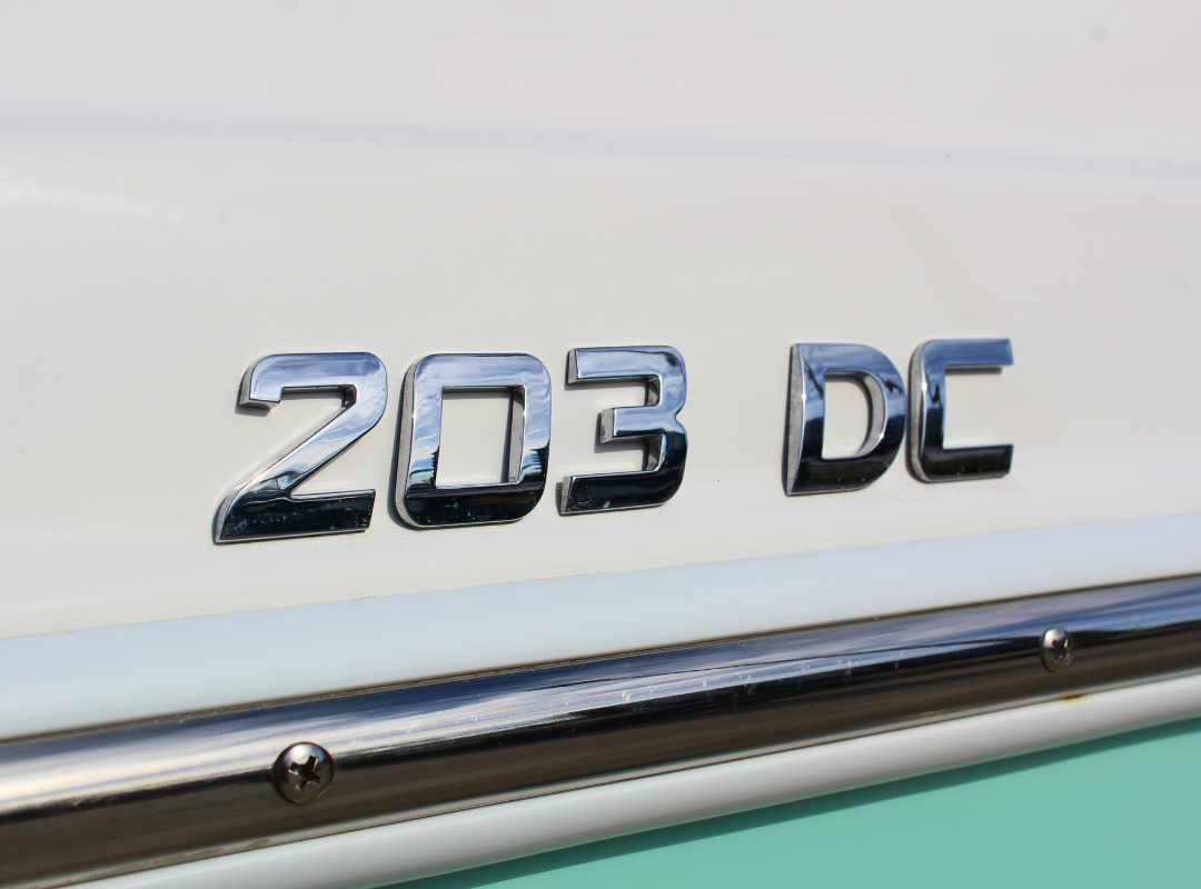 2024 NauticStar 203 DC Deck - Image 6