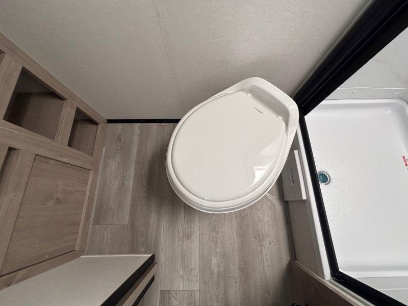 2026 Grand Design Imagine AIM 16MLA - Image 9
