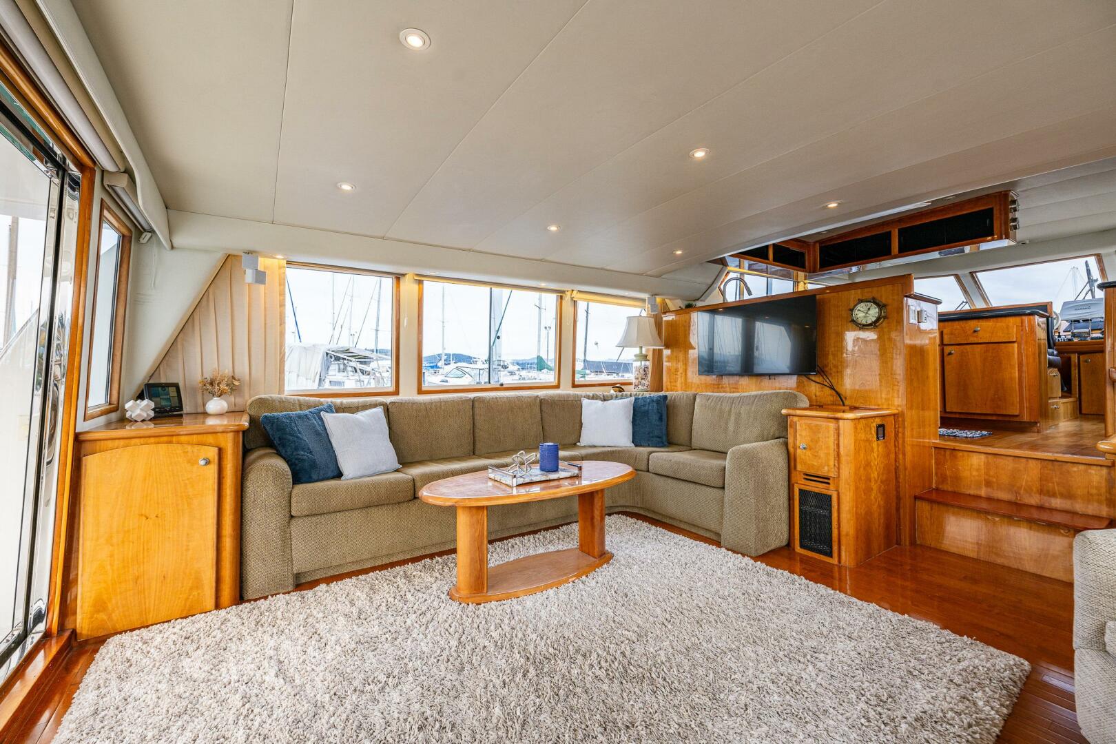 2001 Navigator 61 Pilothouse - Image 15