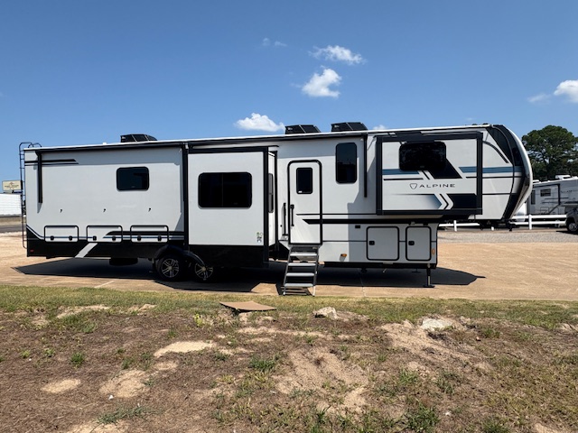 2026 Keystone Alpine 3820FK - Image 9