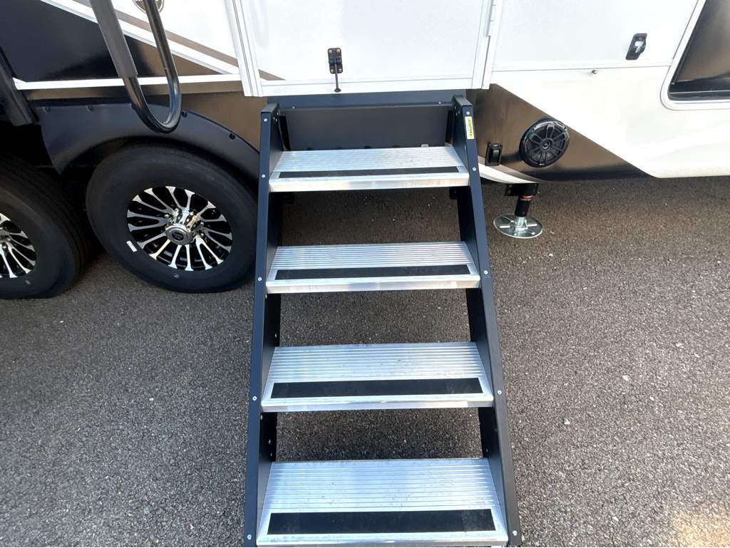 2026 JAYCO EAGLE 355MBQS - Image 6