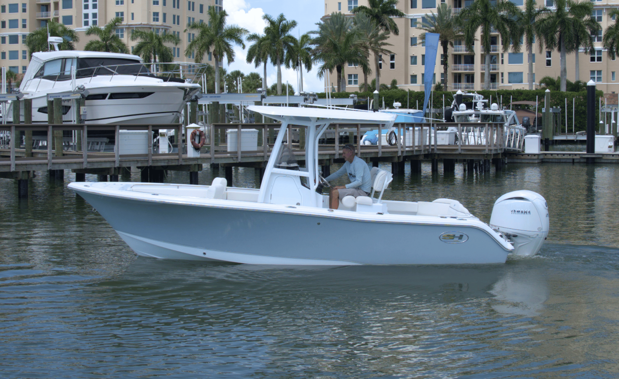 2027 SEA HUNT ULTRA 229 - Image 1