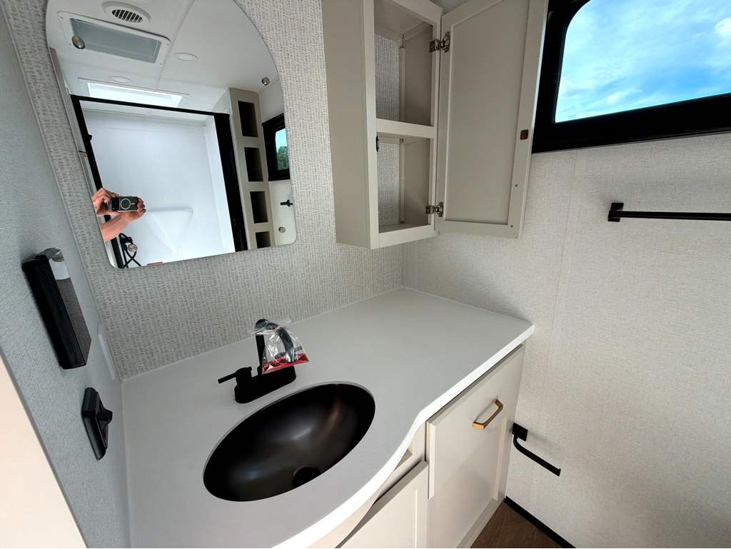 2027 GRAND DESIGN IMAGINE 2600RB - Image 17