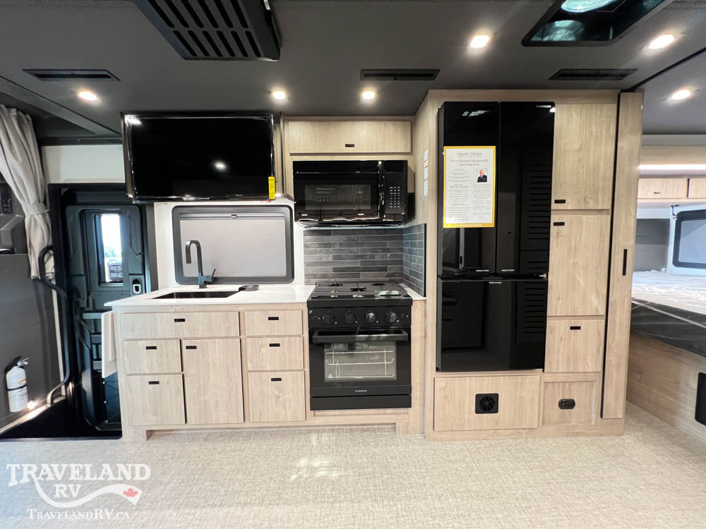 2027 Grand Design Lineage Series F 31ZW - Image 20