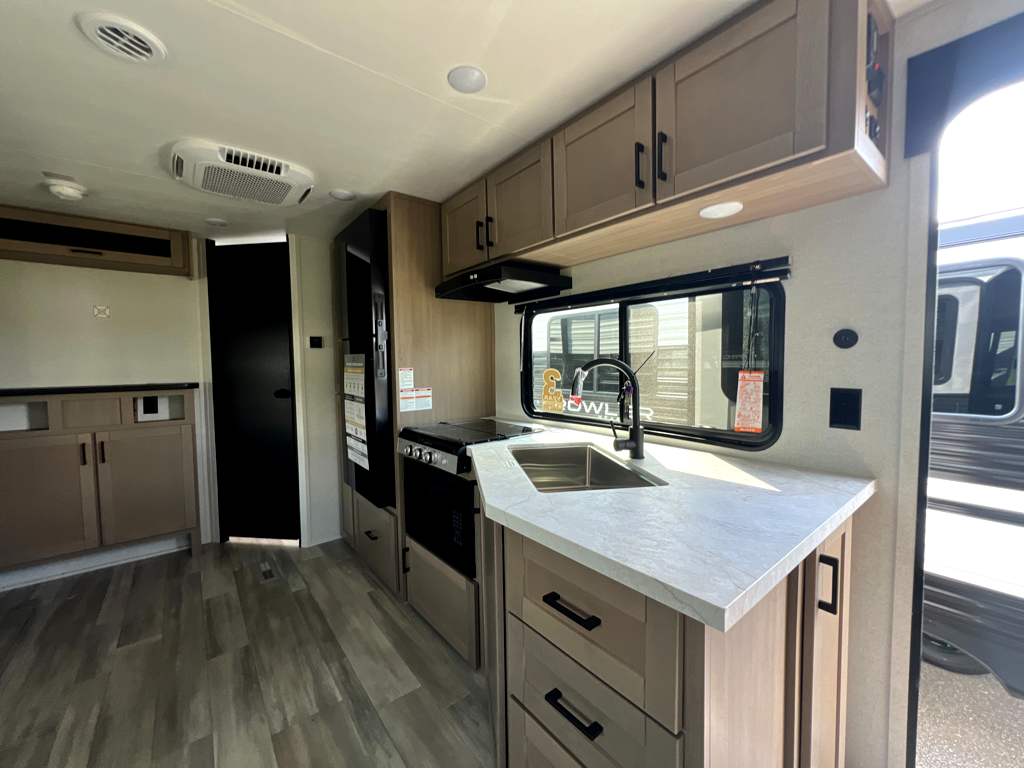 2027 HEARTLAND PROWLER 2601RLS - Image 11