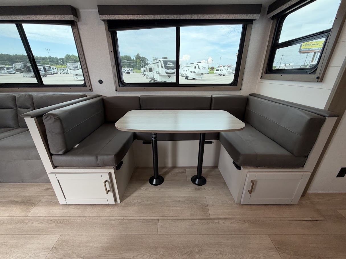 2027 JAYCO JAY FLIGHT 333BTS - Image 17
