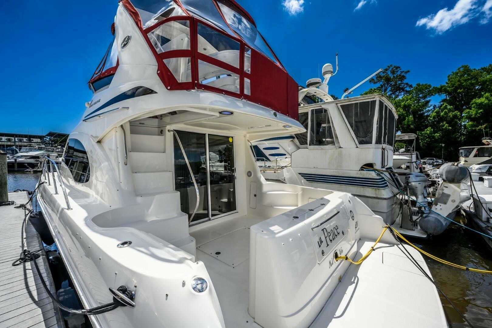 2005 Sea Ray 420 Sedan Bridge - Image 12