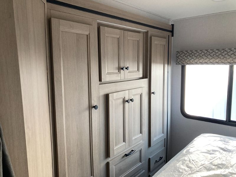 2026 Forest River Sunseeker LE 3250SLEF - Image 35