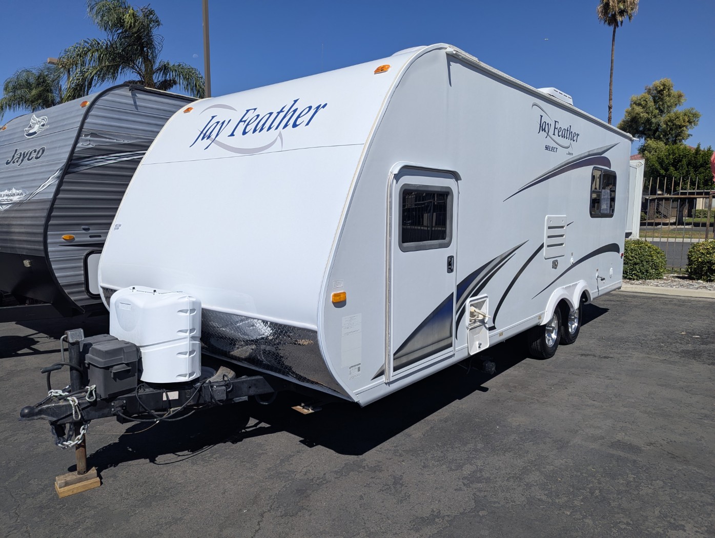 2011 JAYCO JAYFEATHER X213 - Image 4
