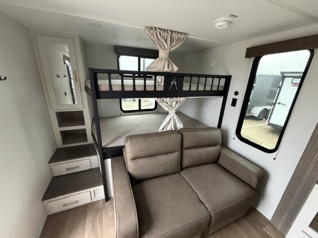 2027 Grand Design Transcend 265BHT - Image 10