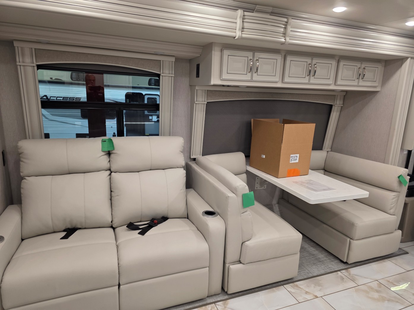 2026 Fleetwood Discovery 38N - Image 34