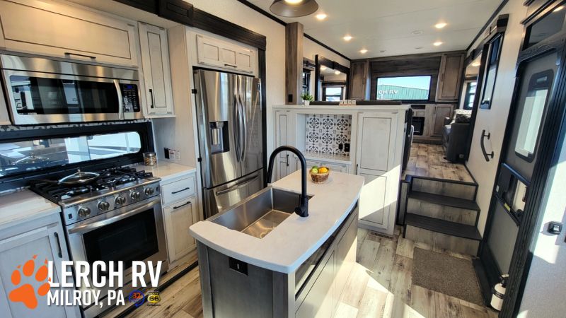 2022 KZ RV Durango Gold G387FLF - Image 15