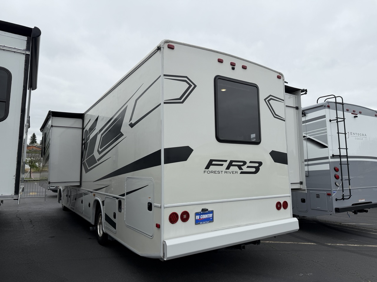 2023 Forest River FR3 32DS - Image 3