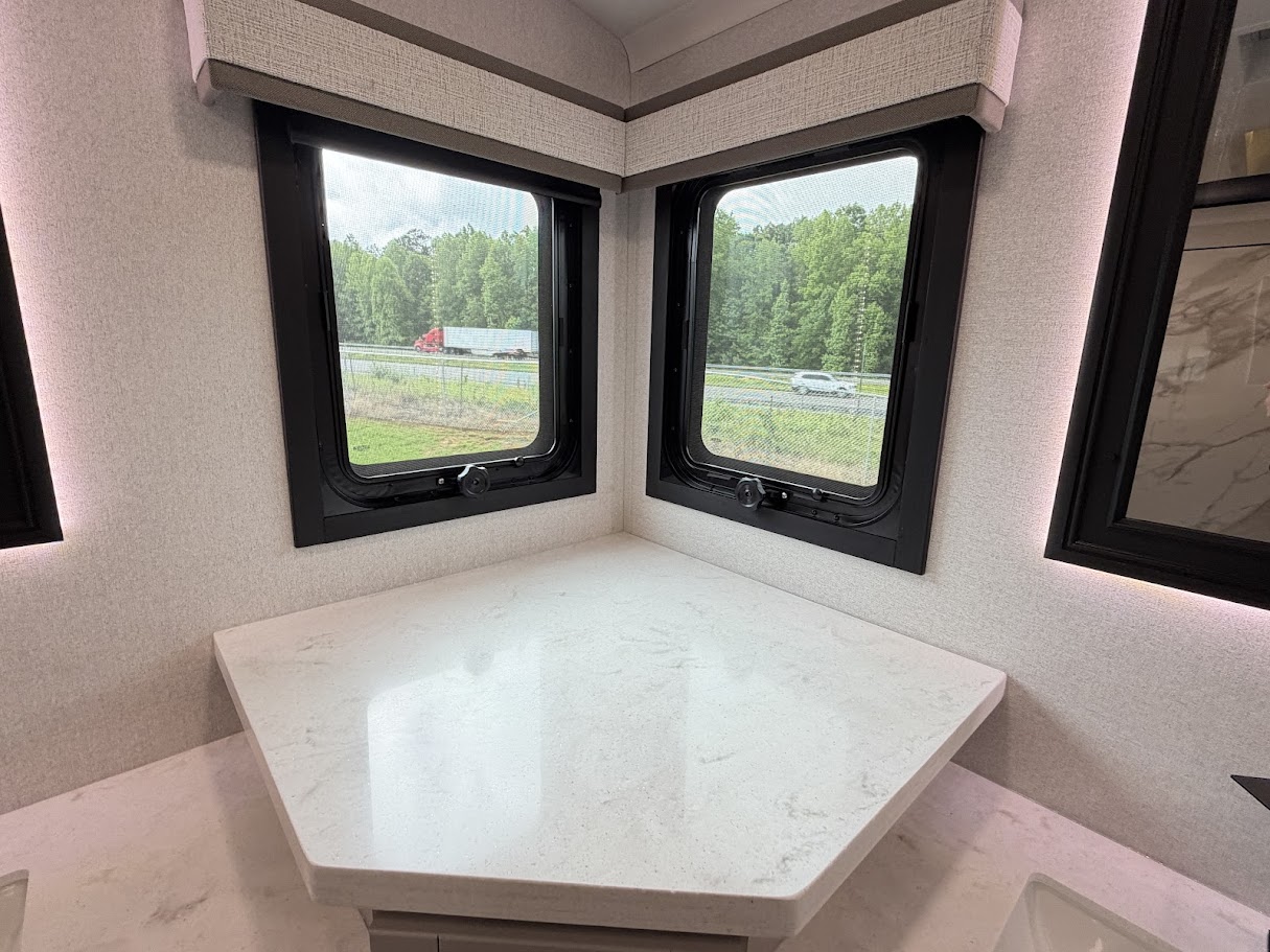 2026 JAYCO NORTH POINT 382FLRB - Image 69