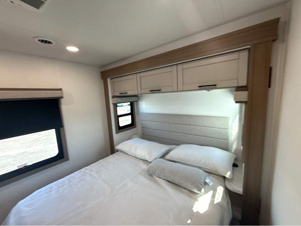 2027 JAYCO GREYHAWK 29MV - Image 24