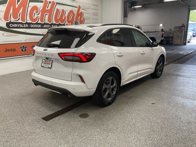 2023 Ford Escape Utility 4D ST Line 2WD - Image 7