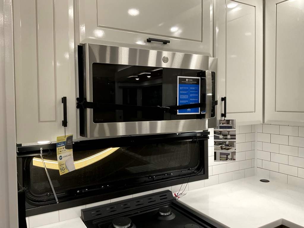 2026 JAYCO PINNACLE 38 FBRK - Image 10