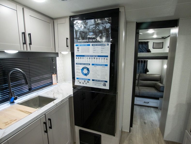 2026 Jayco Jay Feather 29QBH - Image 13